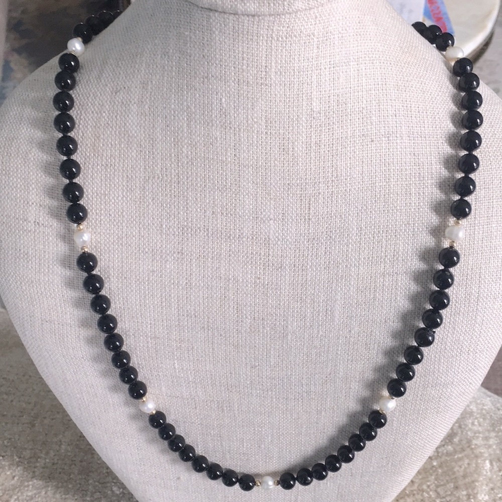⚫️Genuine Pearl & Black Onyx Necklace, Handcrafted